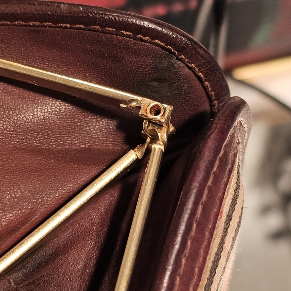 BURBERRY VINTAGE  KISSLOCK COIN POUCH - Picture 9 of 12